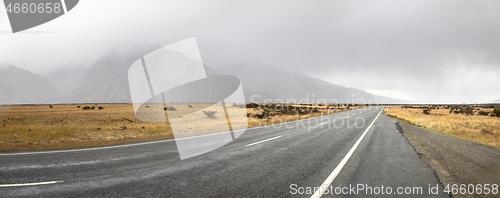 Image of road to horizon New Zealand south island