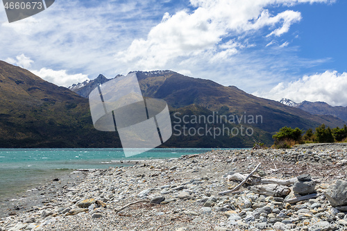 Image of lake Wanaka; New Zealand south island