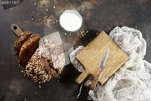 Image of bread and milk