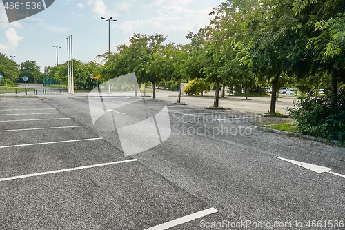 Image of Carpark with empty spots