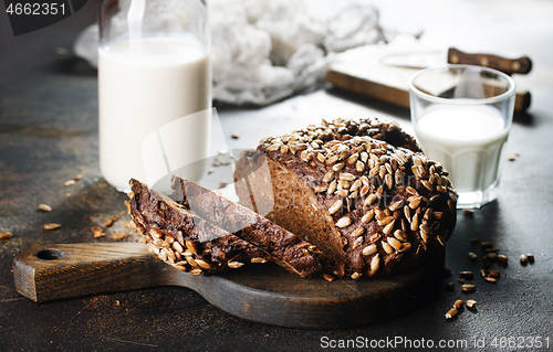 Image of bread and milk