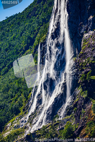 Image of Waterfall Seven Sisters.