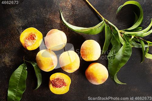 Image of peaches