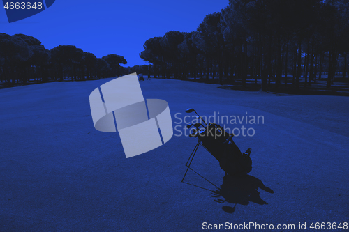 Image of golf bag on course