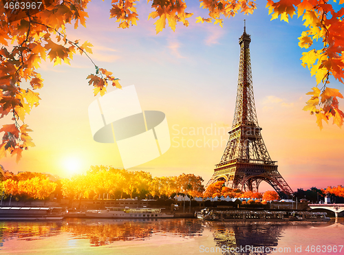 Image of Eiffel Tower in sunrise time