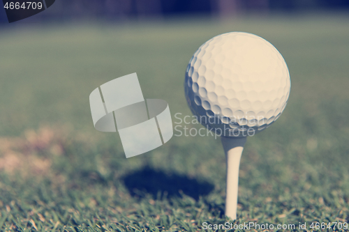 Image of golf ball on tee