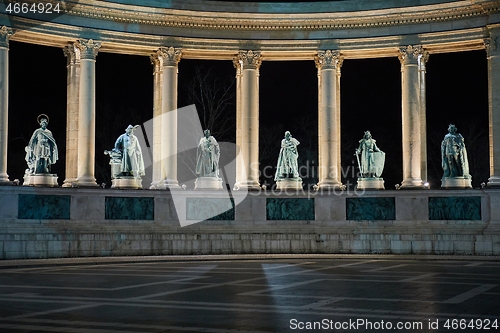 Image of Heroes\' Square in Budapest