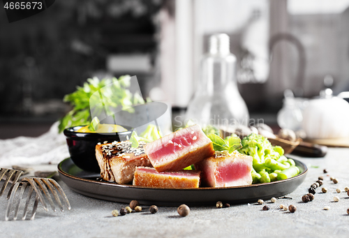 Image of tuna steak