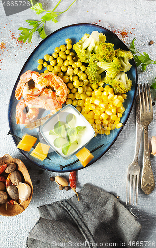 Image of shrimps with vegetables