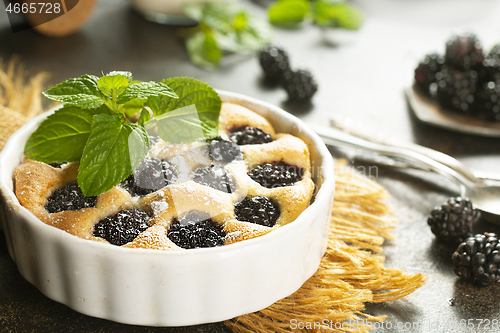 Image of Berry pie.