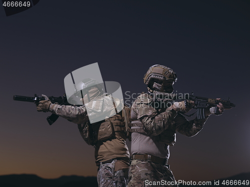 Image of soldiers squad in night mission