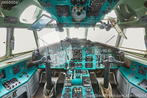 Image of Vintage Flight Deck