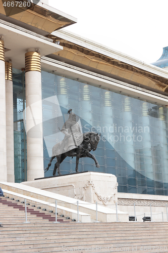 Image of Statue in front of Parliament, Mongolia