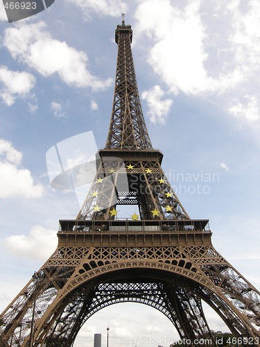 Image of Eiffel Tower in Paris