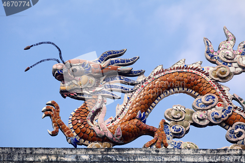 Image of Dragon on a temple roof