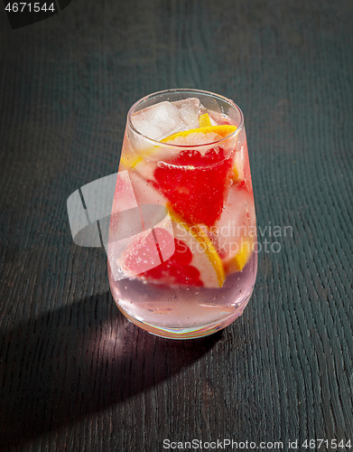 Image of pink grapefruit drink 