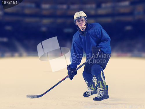 Image of ice hockey player in action