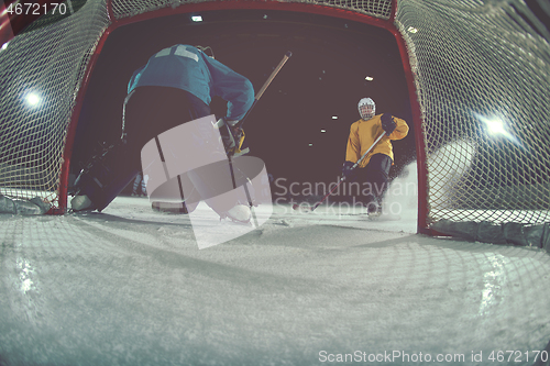 Image of ice hockey goalkeeper