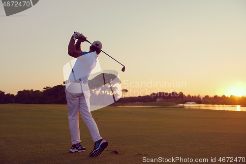 Image of golfer hitting long shot