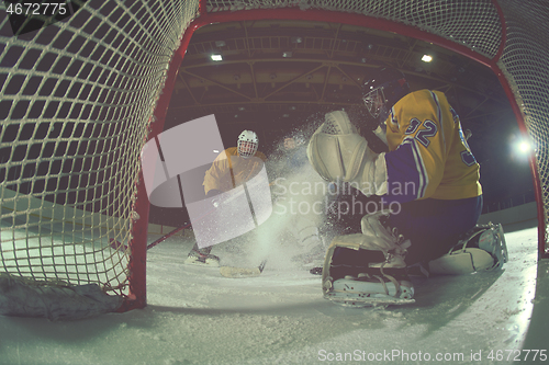 Image of ice hockey goalkeeper