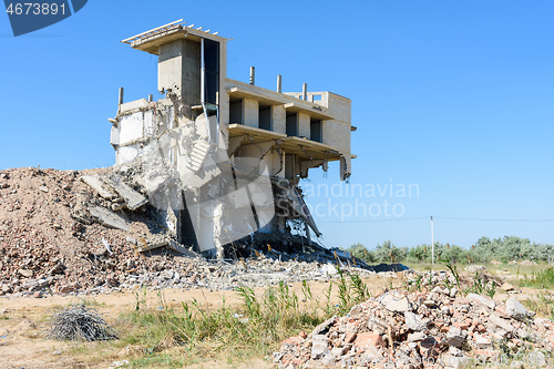 Image of Dismantling of an illegally built hotel complex