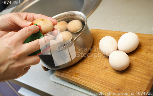 Image of Egg bleaching procedure