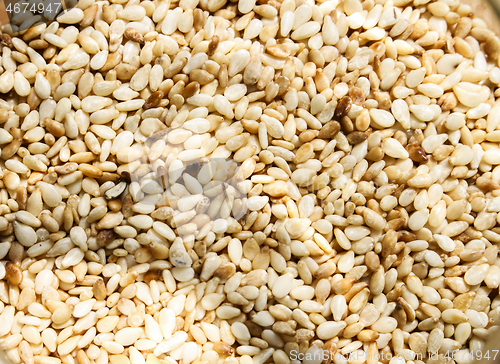 Image of Sesame seeds in glass jar