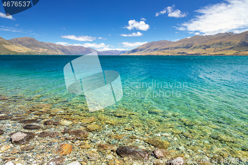 Image of lake Wanaka; New Zealand south island