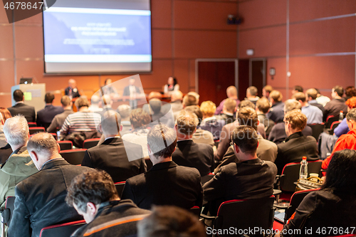 Image of Round table discussion at business conference event.