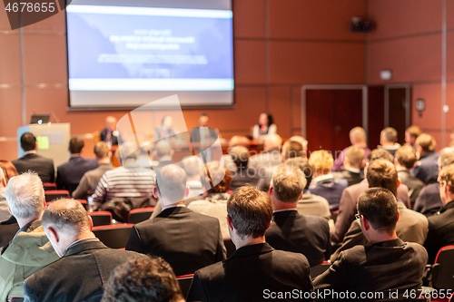 Image of Round table discussion at business conference event.