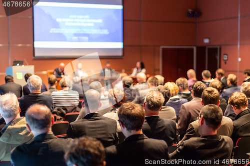 Image of Round table discussion at business conference event.