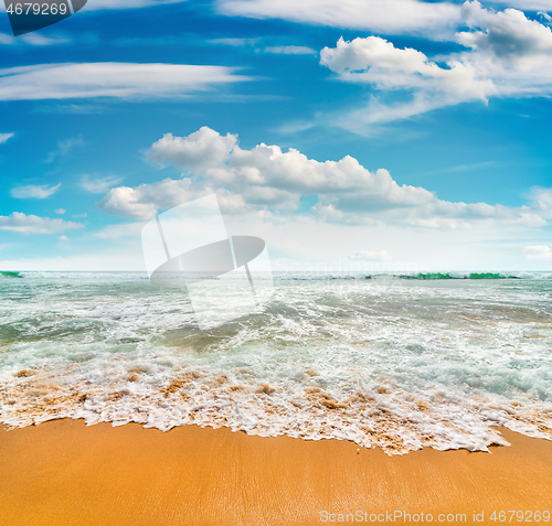 Image of Indian ocean at day