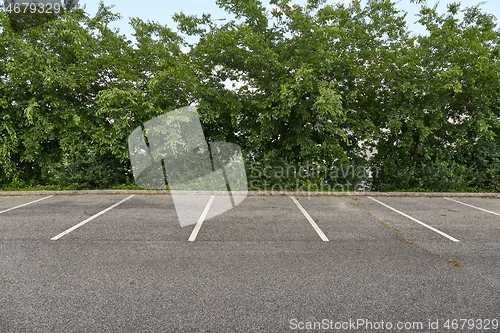 Image of Carpark with empty spots