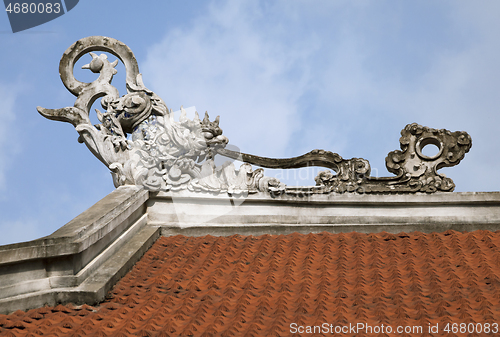 Image of Decoration on a temple roof in Vietnam