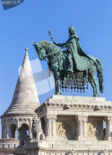 Image of King Stephen horse statue in Budapest