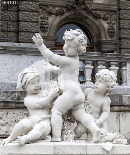 Image of Playing children statue in Vienna