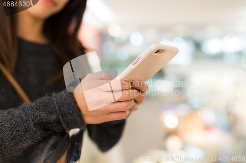 Image of Woman use of cellphone