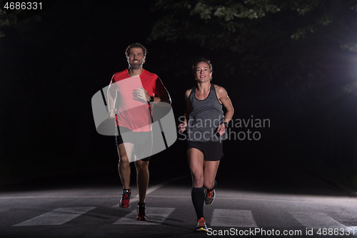 Image of runners team on the night training