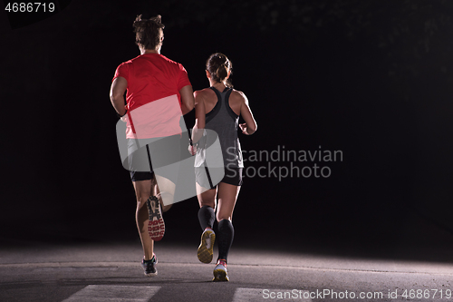 Image of runners team on the night training