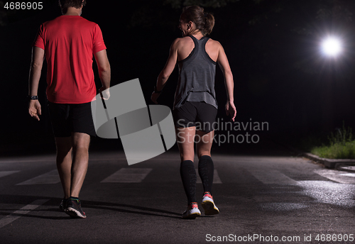 Image of runners team on the night training