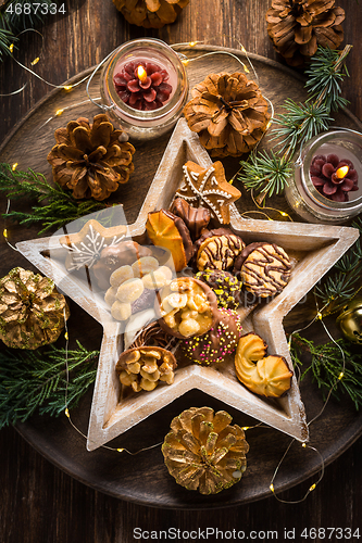 Image of Variation of Christmas cookies and gingerbread with ornaments 