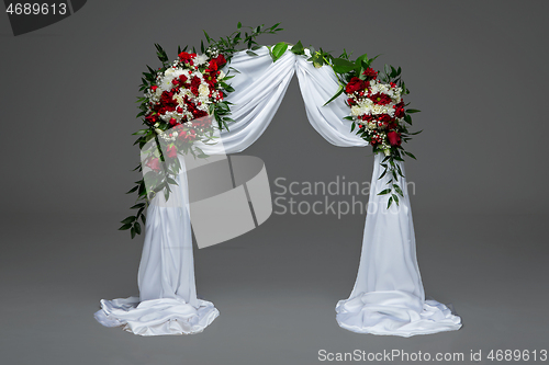 Image of flower arch wedding decoration