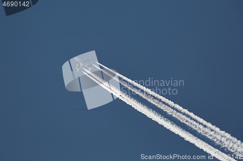 Image of Airliner at cruising altitude