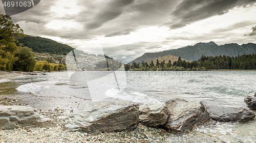 Image of scenery at Lake Te Anau, New Zealand