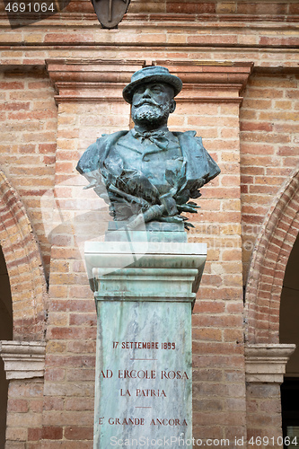 Image of statue at San Severino Marche Italy