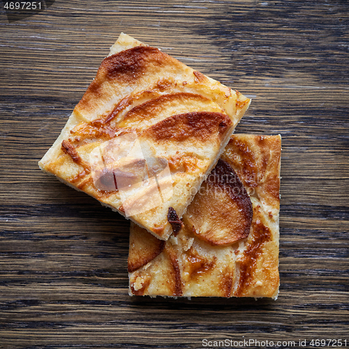 Image of freshly baked apple cake