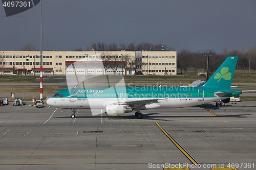 Image of Plane at the airport