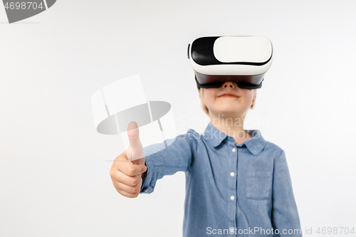 Image of Child with virtual reality headset