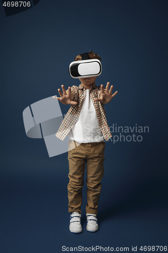 Image of Child with virtual reality headset