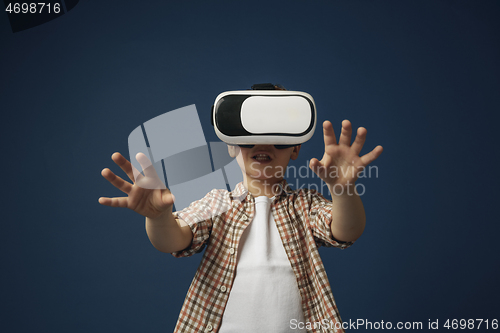 Image of Child with virtual reality headset